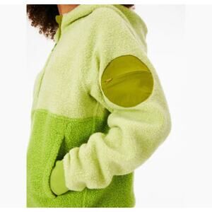 Outdoor Voices Megafleece Half Zip Hoodie in Green. Large